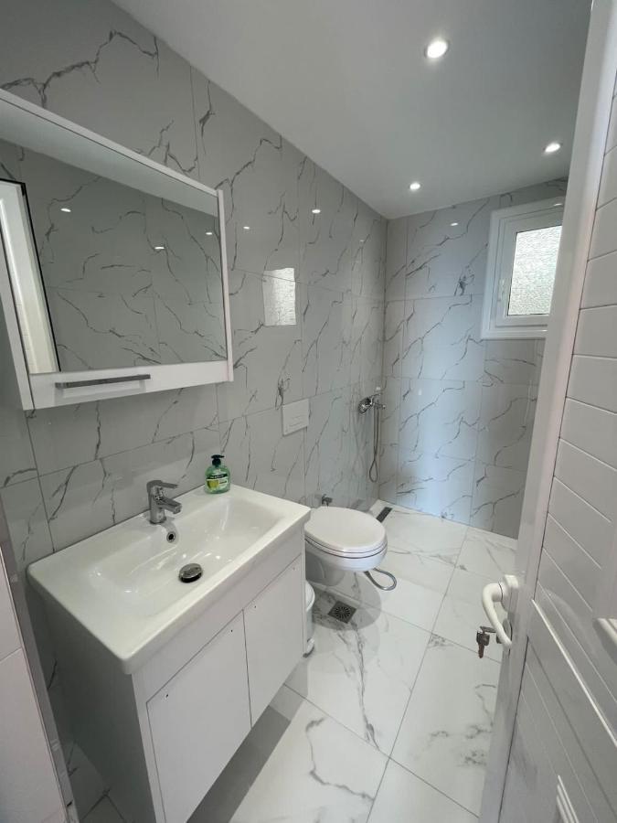 Villa Eden Breeze 2 Bedroom Apartment Sarande Exterior photo